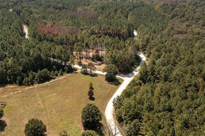 Property Photo:  142 Riversong Road  GA 30117 