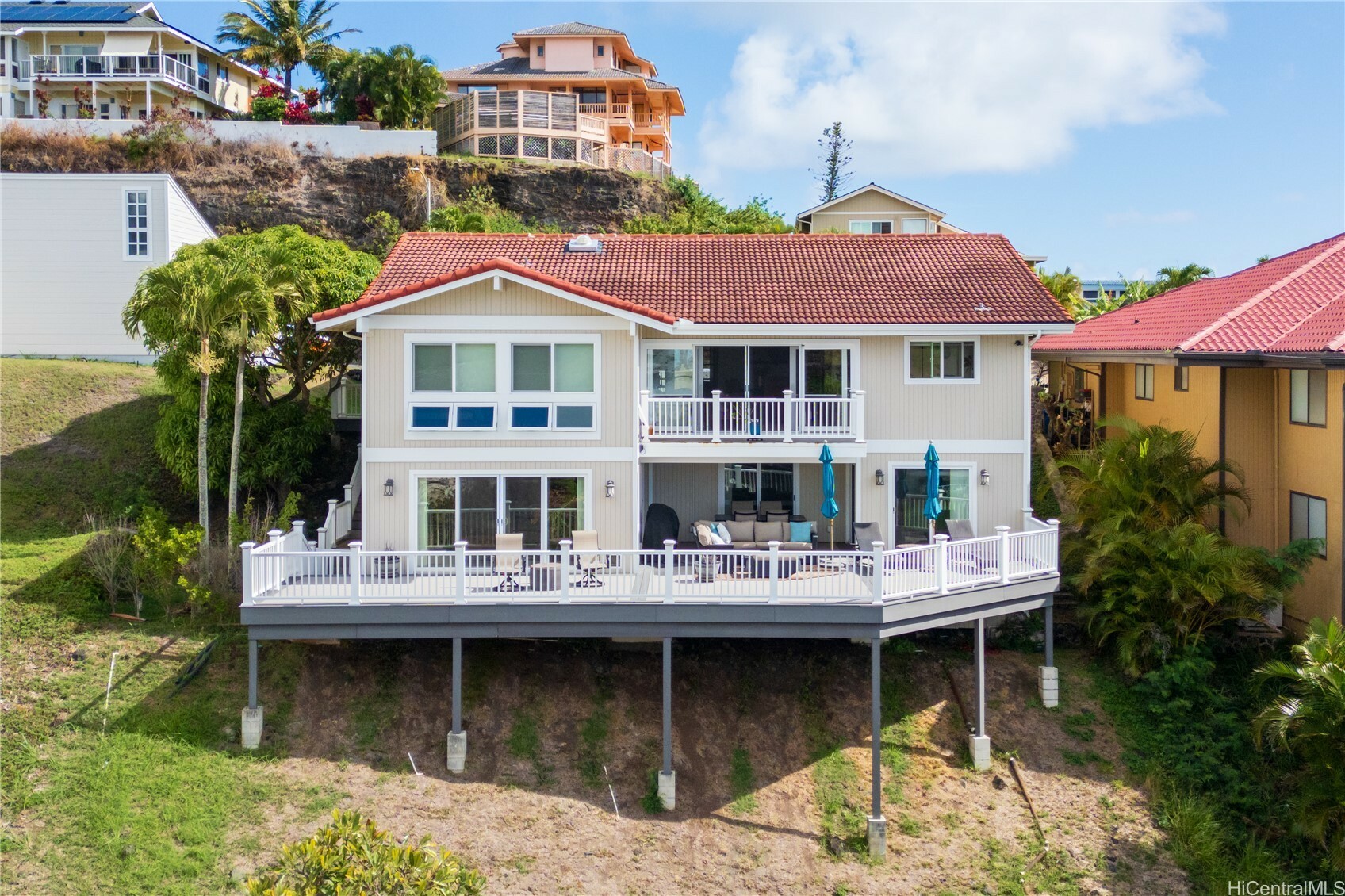 Property Photo: 1089 Kalihiwai Place HI 96825