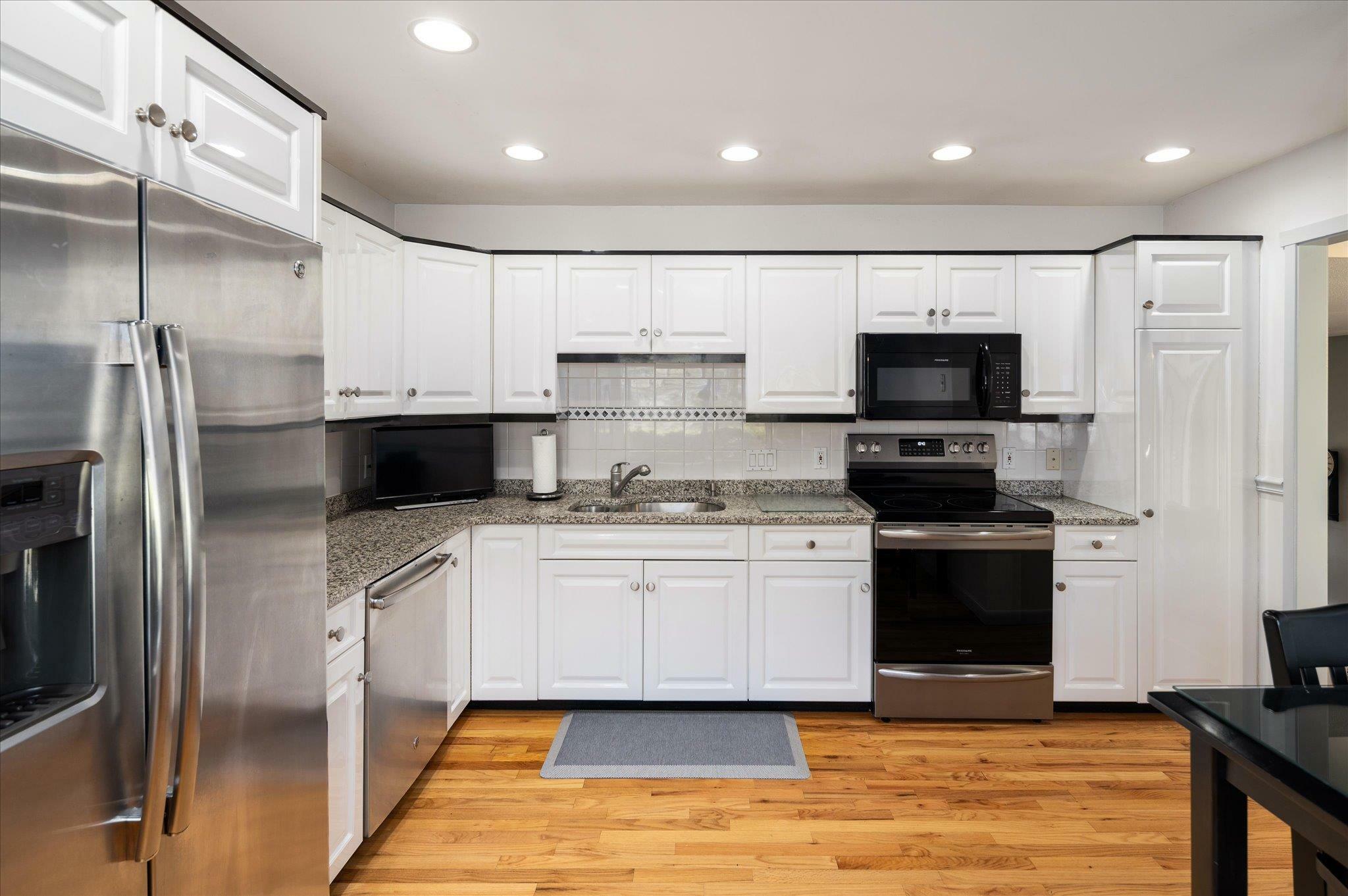 Property Photo:  565 Heritage Hills D  NY 10589 