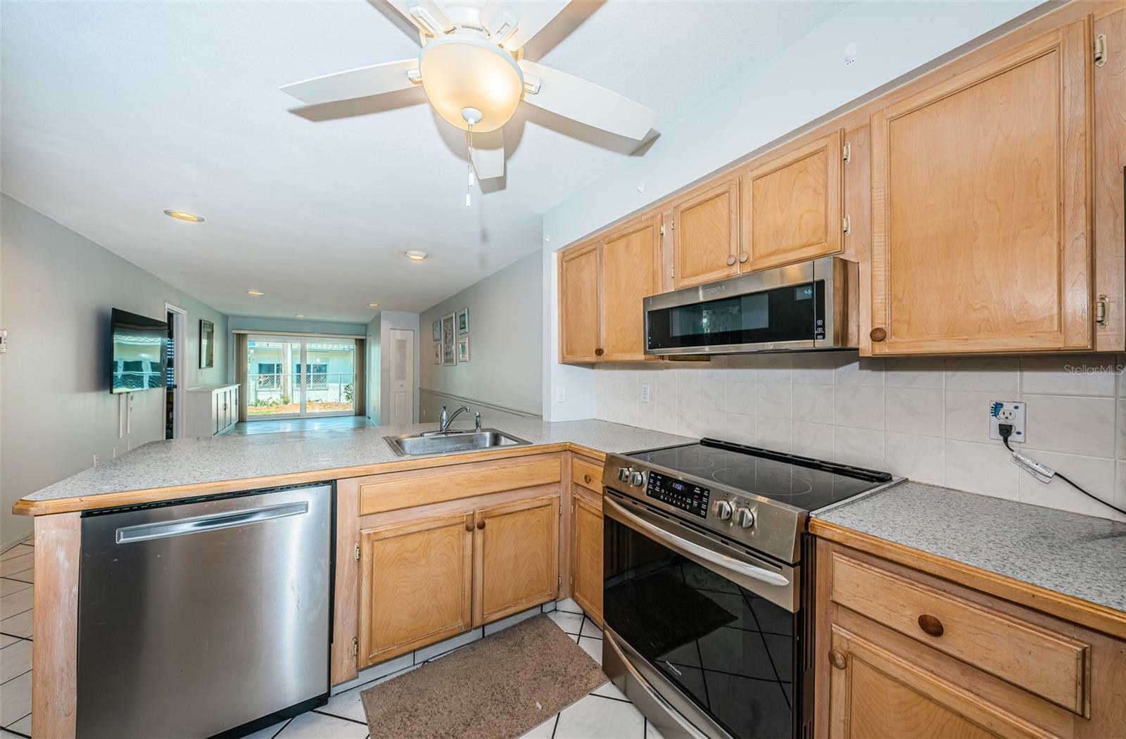 Property Photo: 9214 Mission Oaks Boulevard FL 33776