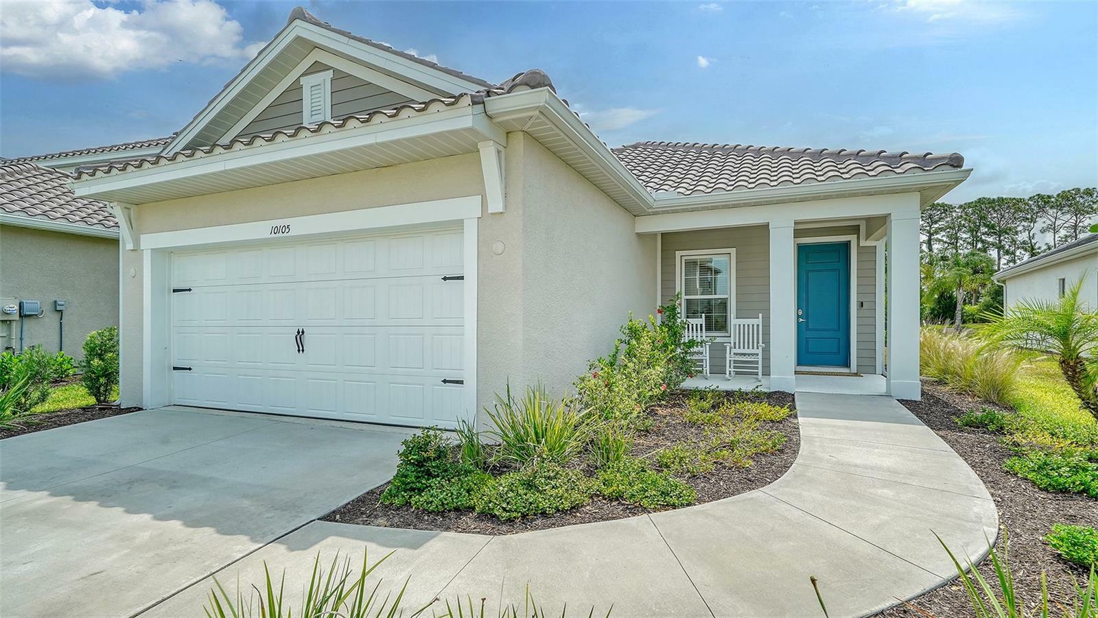 Property Photo: 10105 Canaveral Circle FL 34241