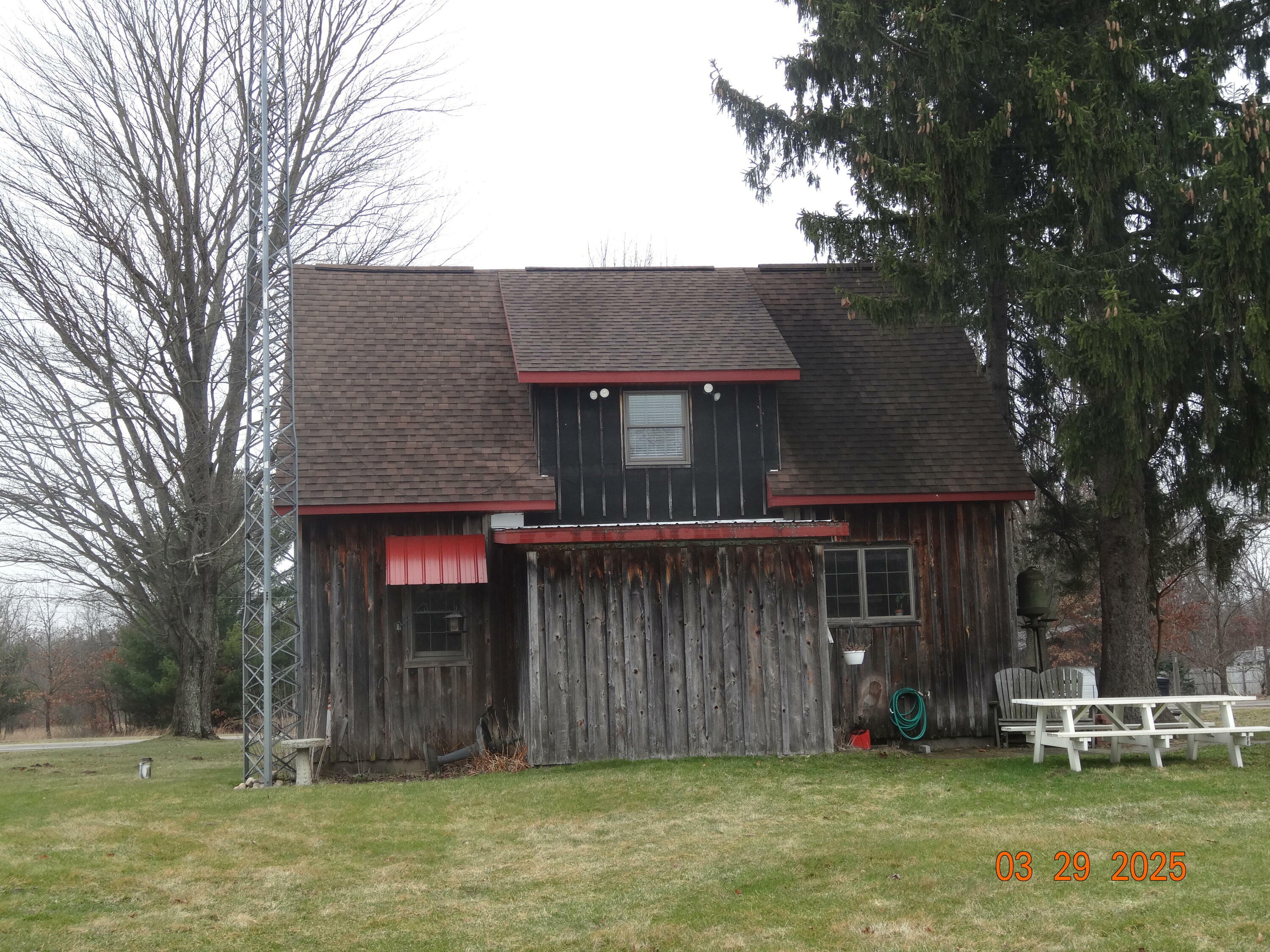 Property Photo: 640 S Oak Avenue MI 49349