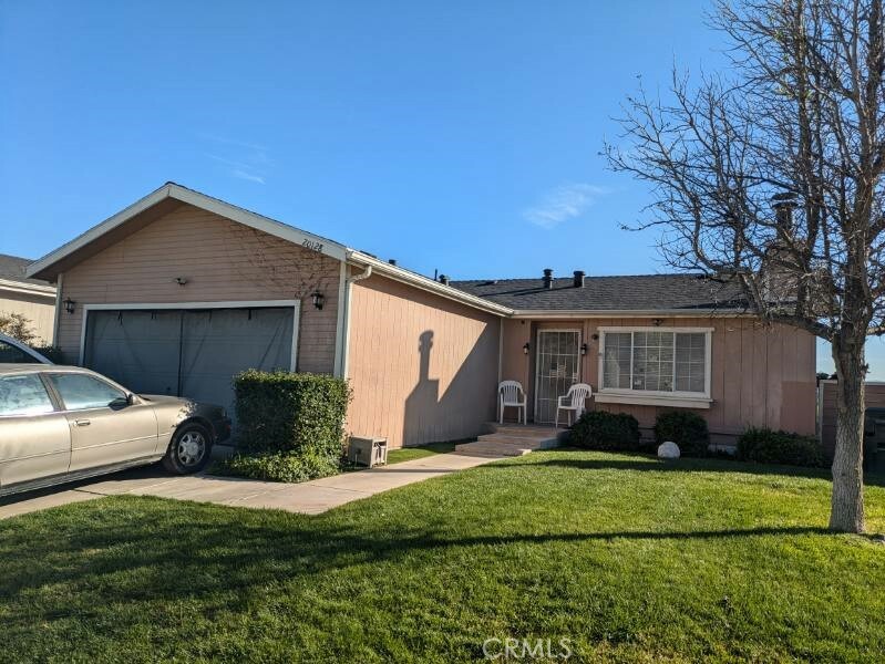 Property Photo: 20128 Shadow Island Drive CA 91351