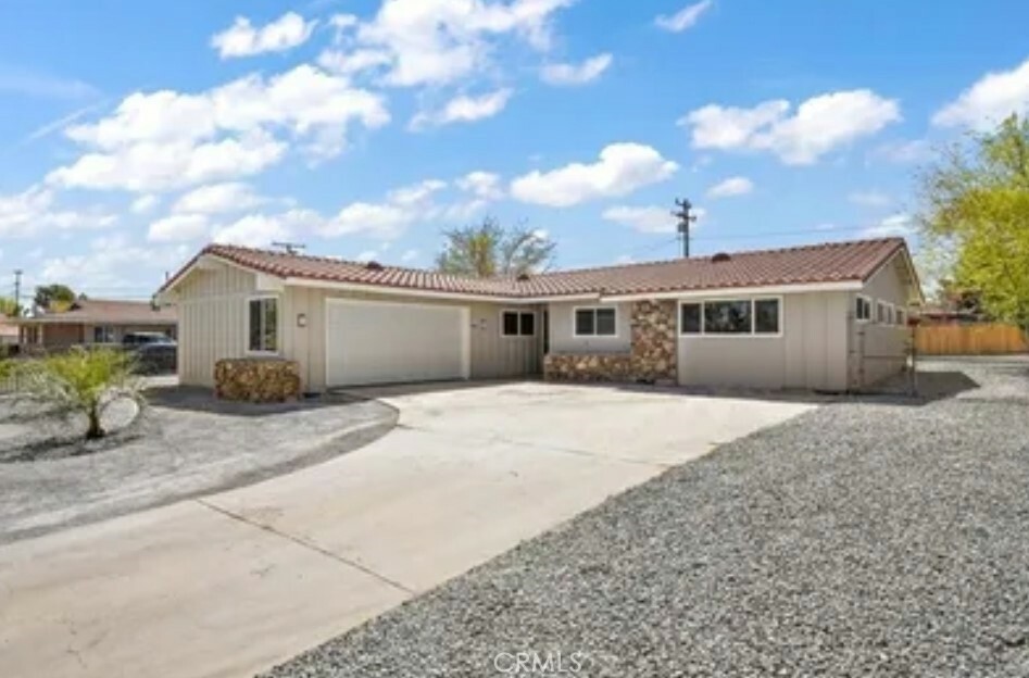 Property Photo: 15668 Inyo Street CA 92395