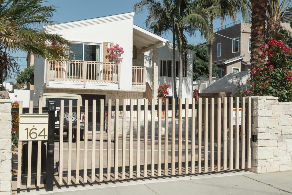 164 Chestnut Avenue  Carlsbad CA 92008 photo