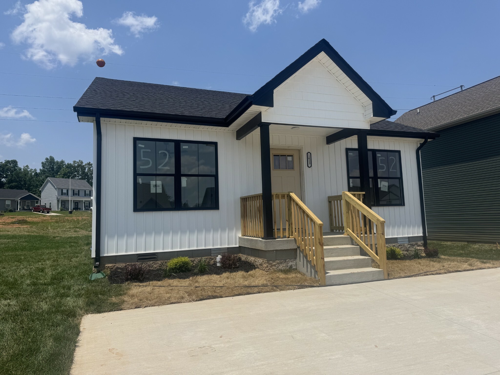 Property Photo: 1413 Isaiah Dr TN 37042