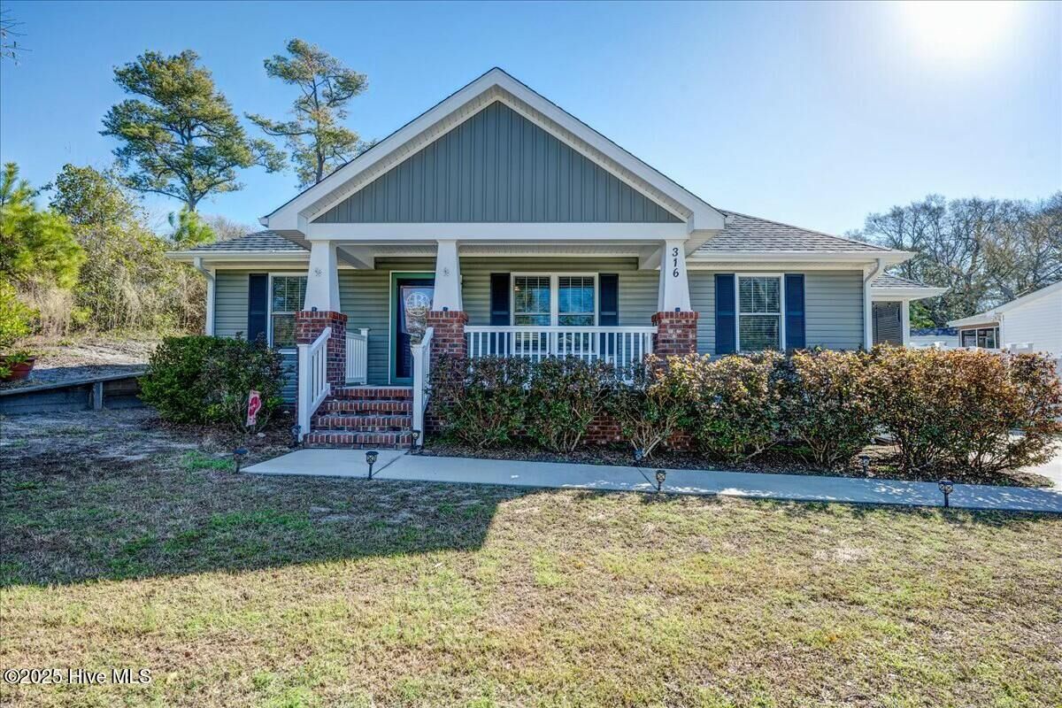 Property Photo: 316 Lamroc Drive NC 28594