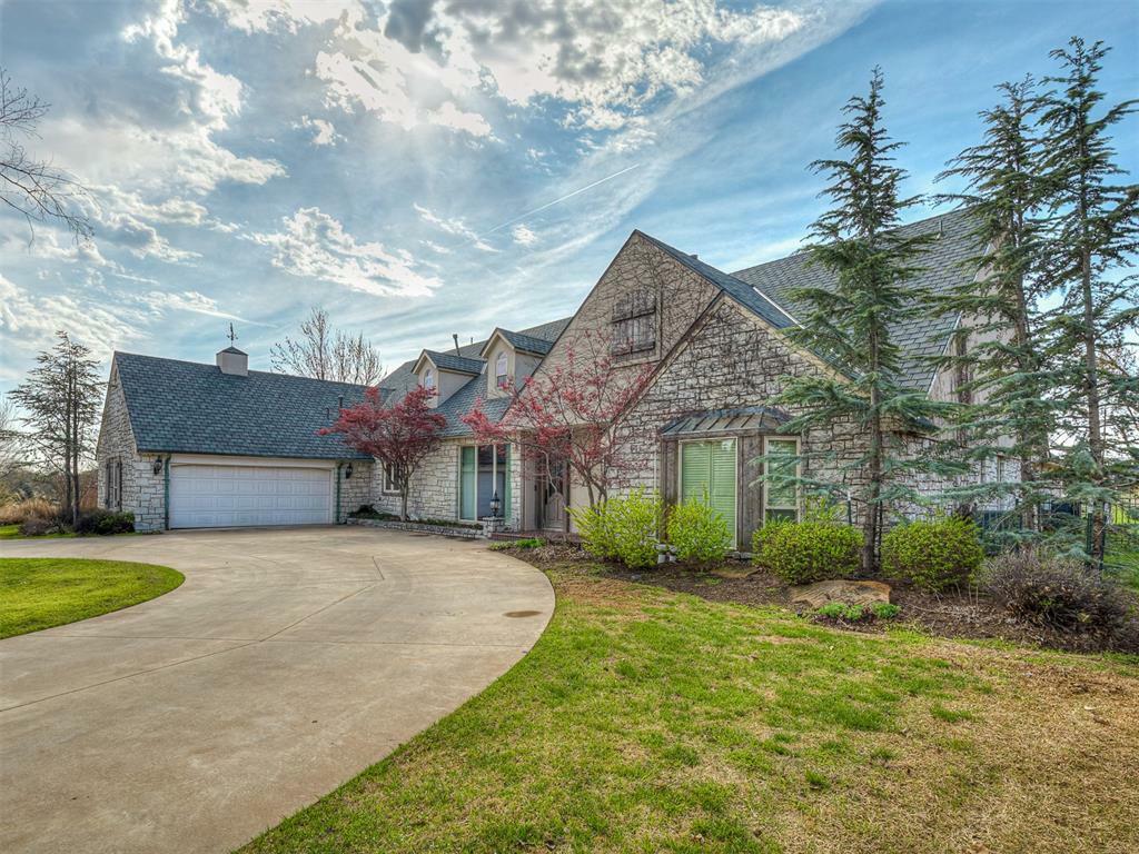 Property Photo: 1206 Saint Andrews Drive OK 73025