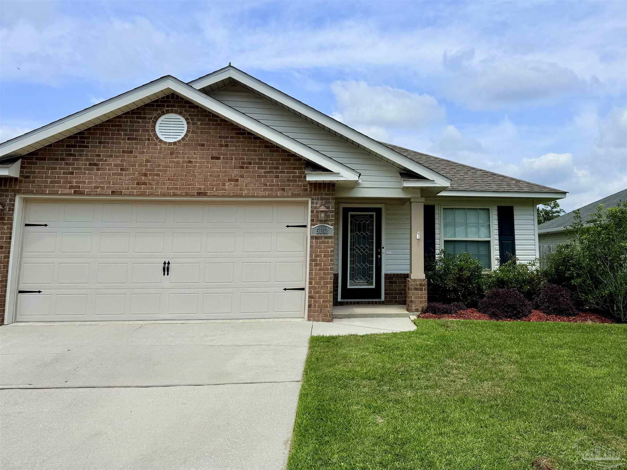 Property Photo: 5102 Carley Ct FL 32583