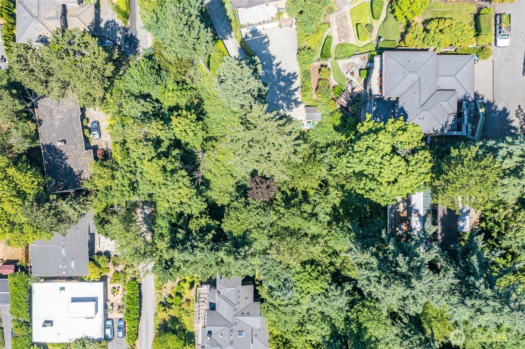 Property Photo: 28 Xx 68th Avenue SE WA 98040