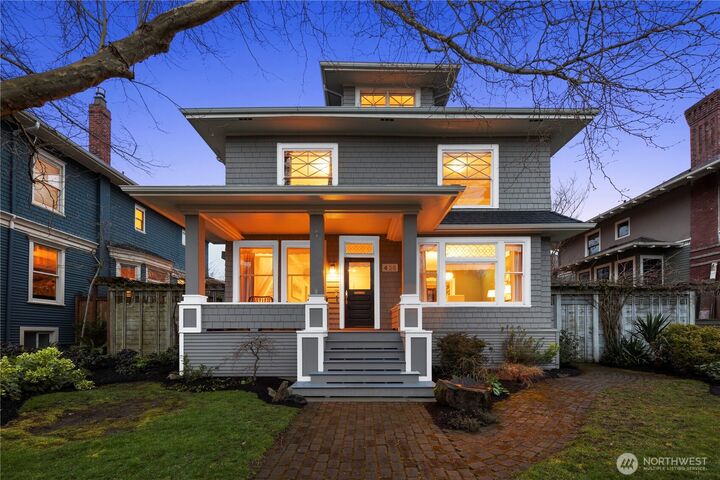 408  17th Avenue E  Seattle WA 98112 photo