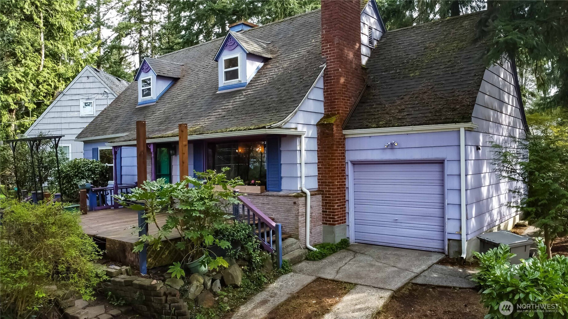 Property Photo: 14608 25th Avenue SW WA 98166