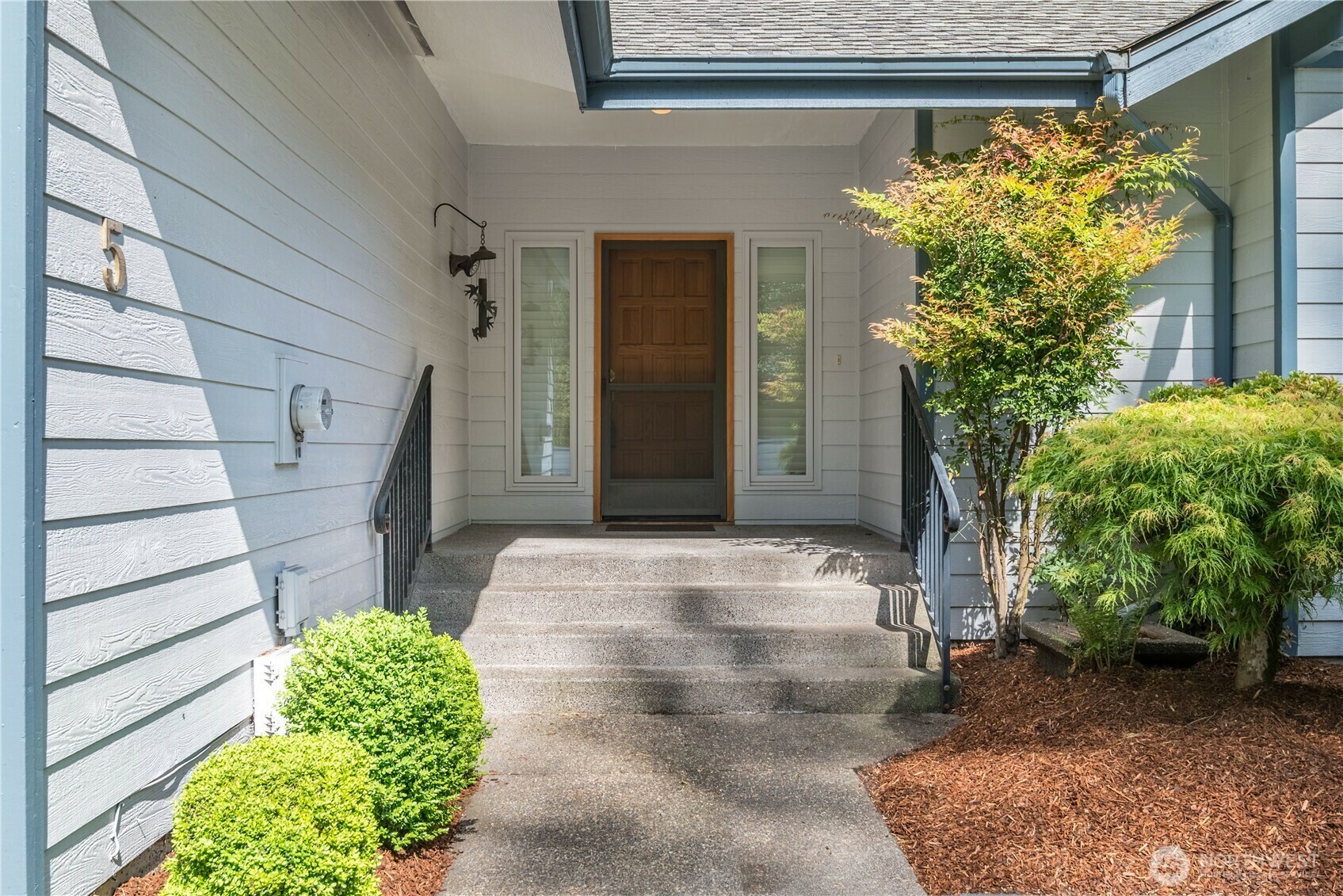Property Photo: 2955 Glenwood Drive 5 WA 98632
