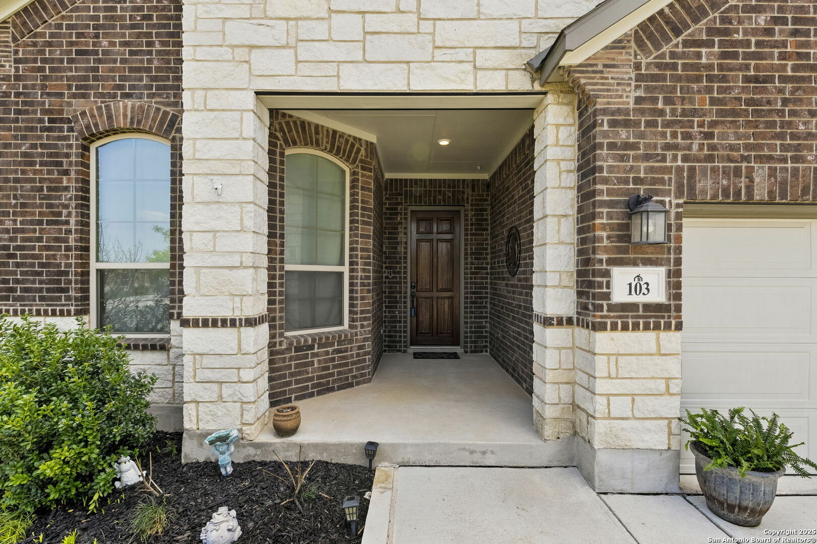 Property Photo: 103 Alcantara TX 78006