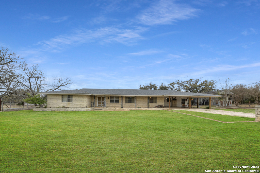 Property Photo: 2877 Broad Oak TX 78003