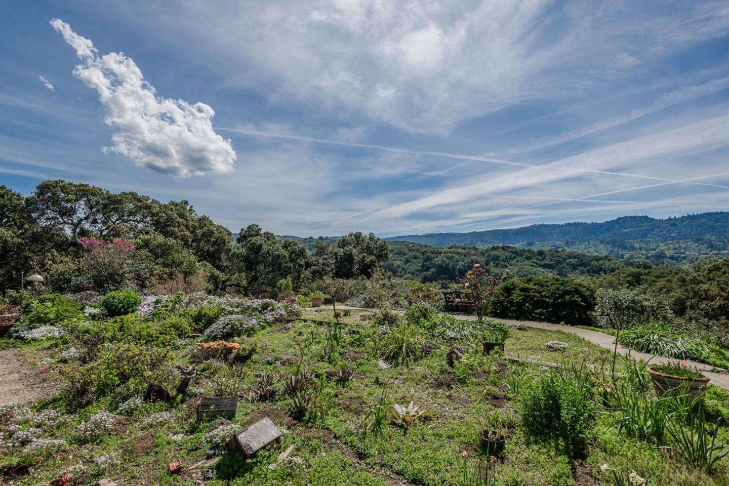 Property Photo: 640 Los Trancos Road CA 94028