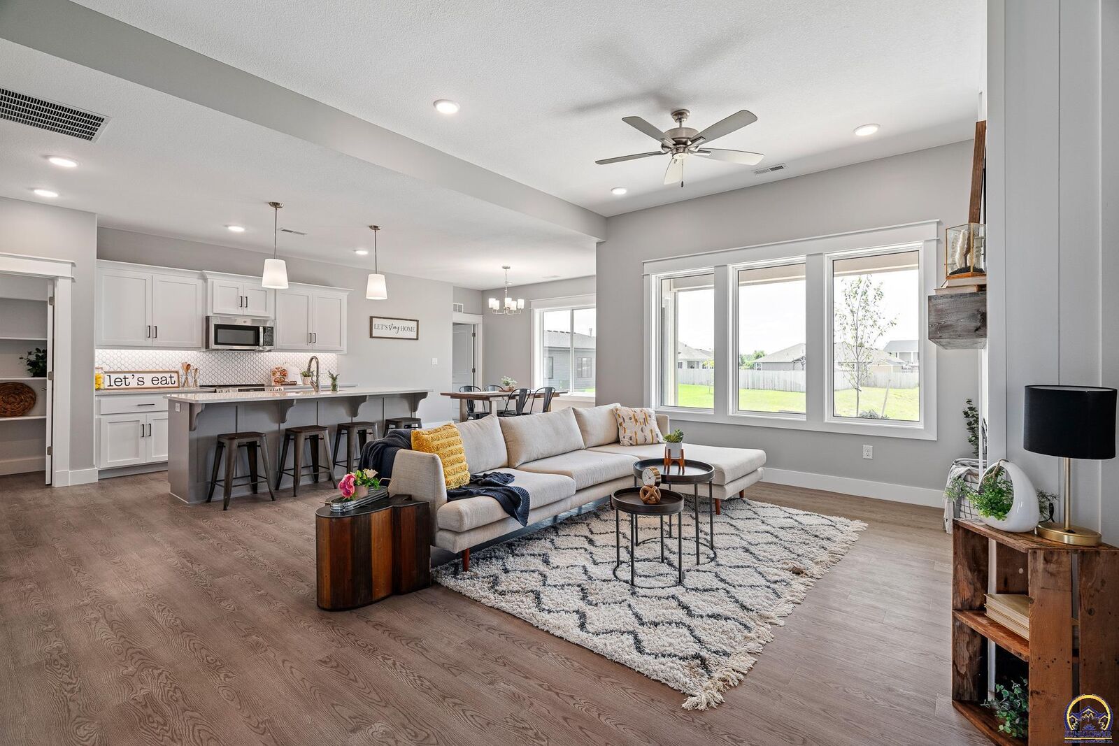 Property Photo:  8009 SW 26th Ter  KS 66614 