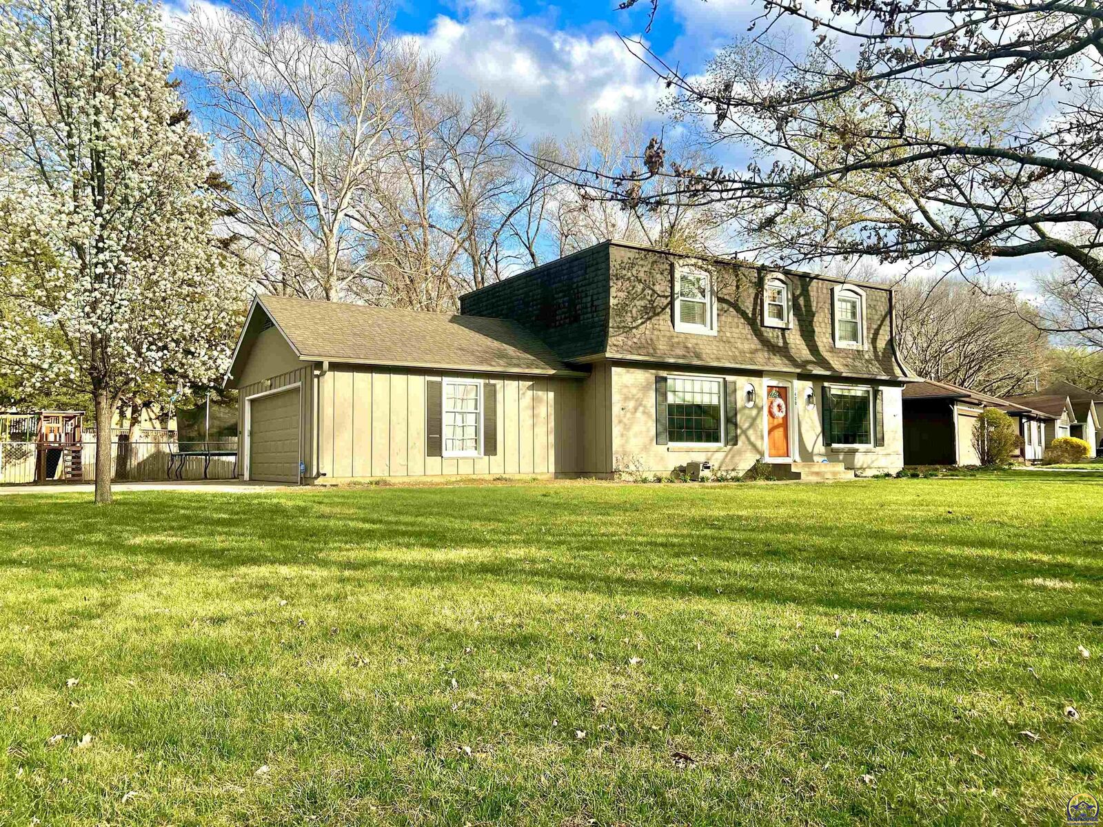 Property Photo: 3400 SW Oak Pkwy KS 66614