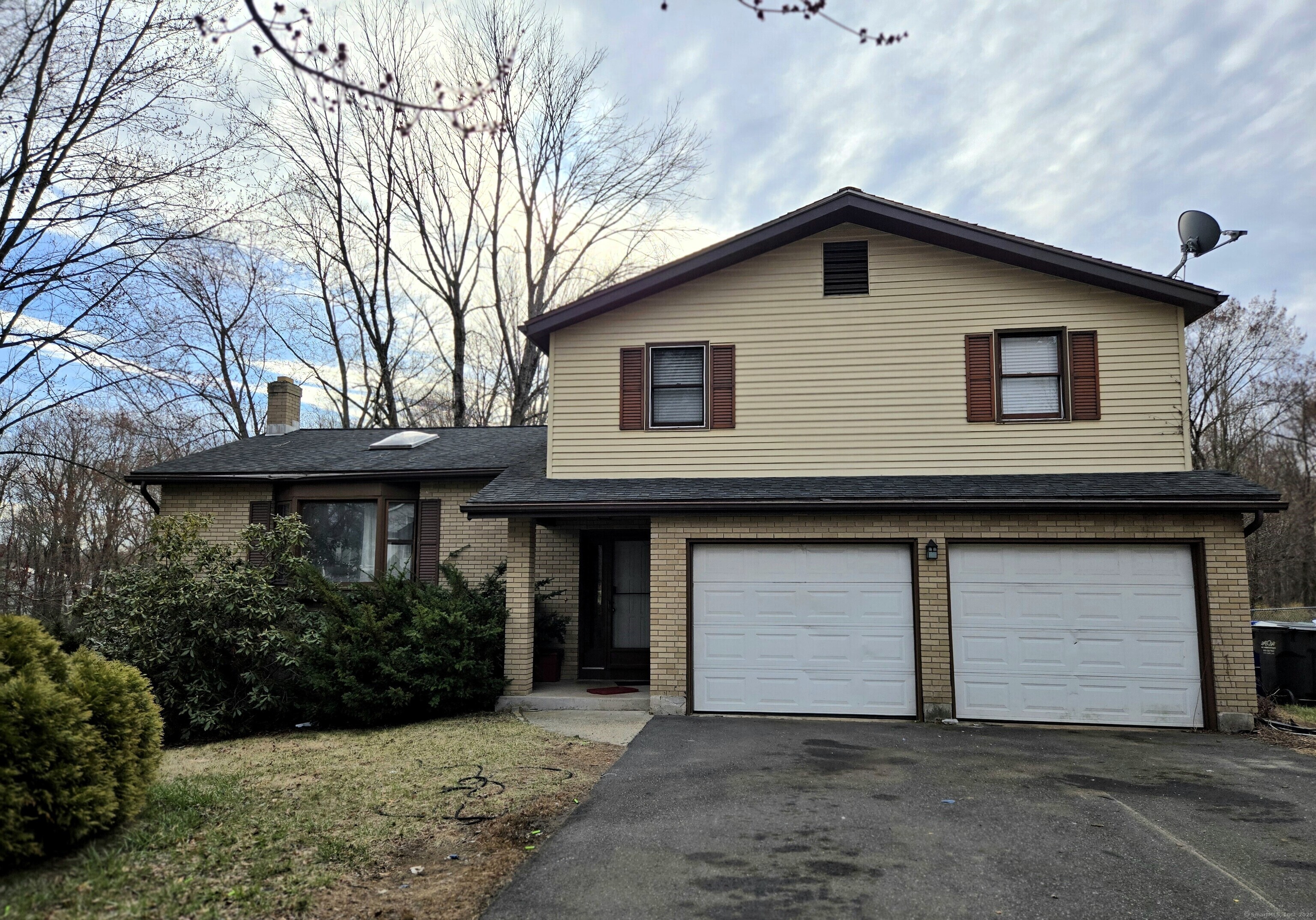 Property Photo:  105 Gail Lane  CT 06074 