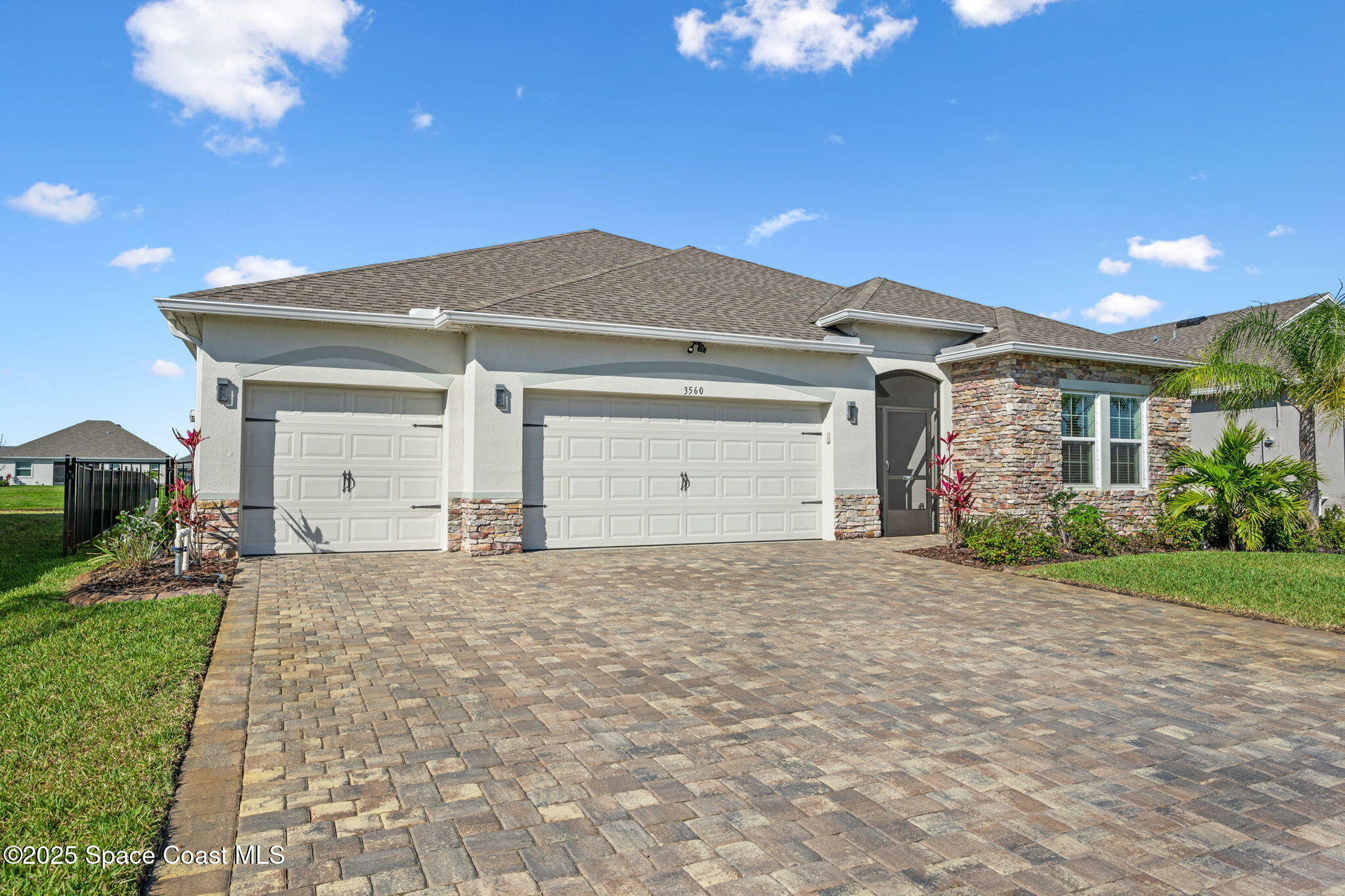 Property Photo: 3560 Rixford Way FL 32909