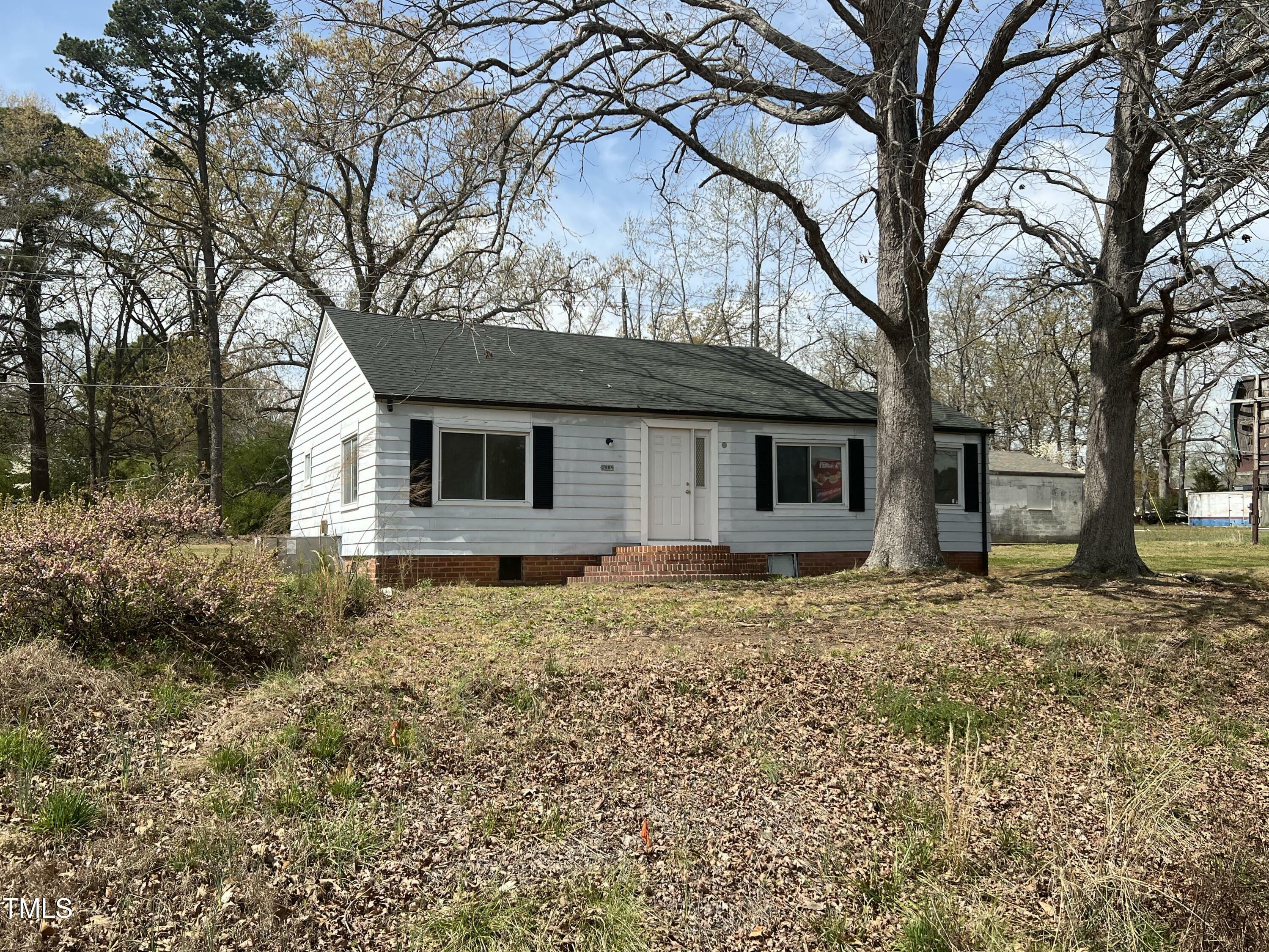 Property Photo: 2904 Jefferson Davis Highway NC 27332