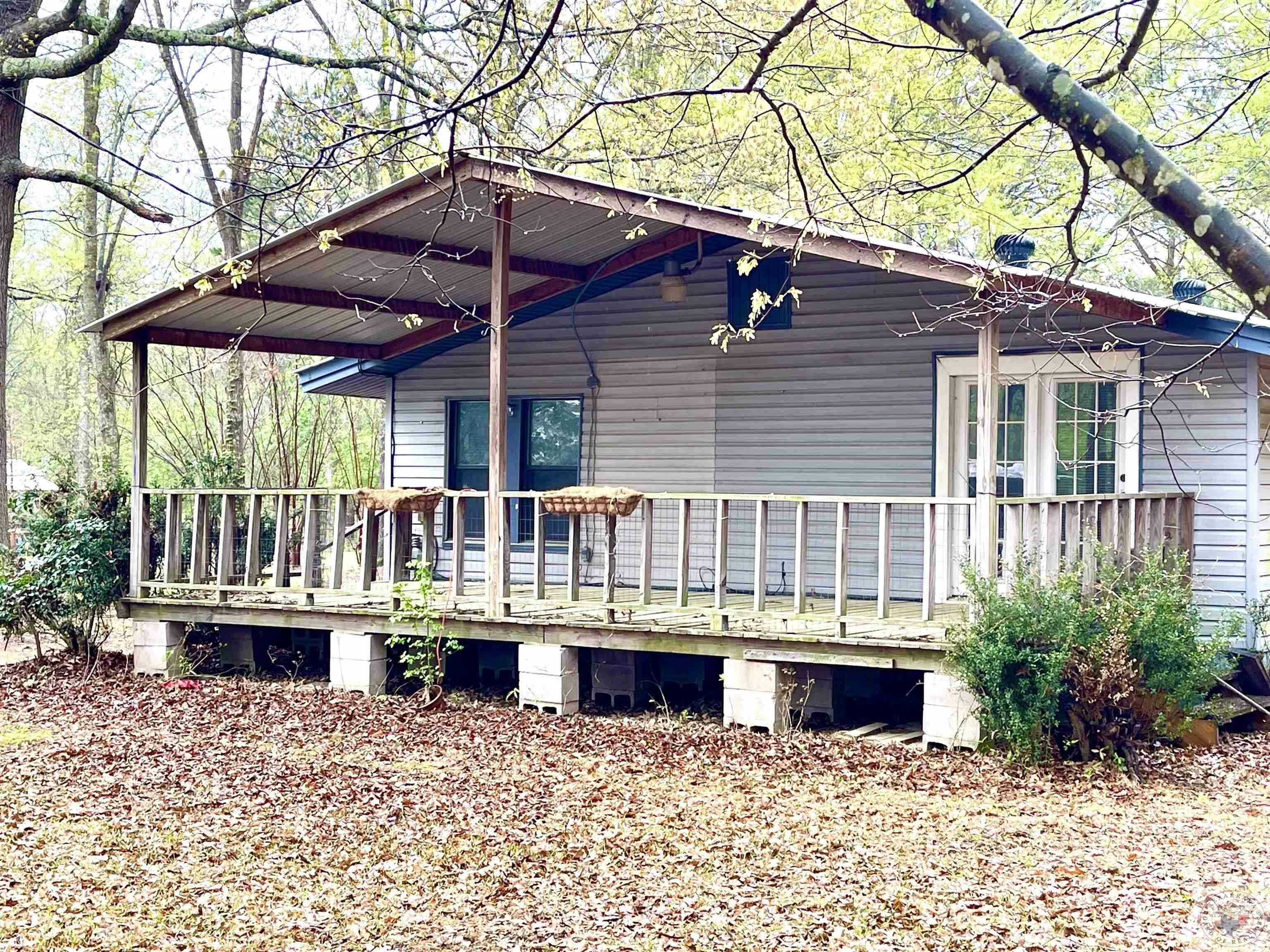 Property Photo: 208 Amis Rd. TX 75501