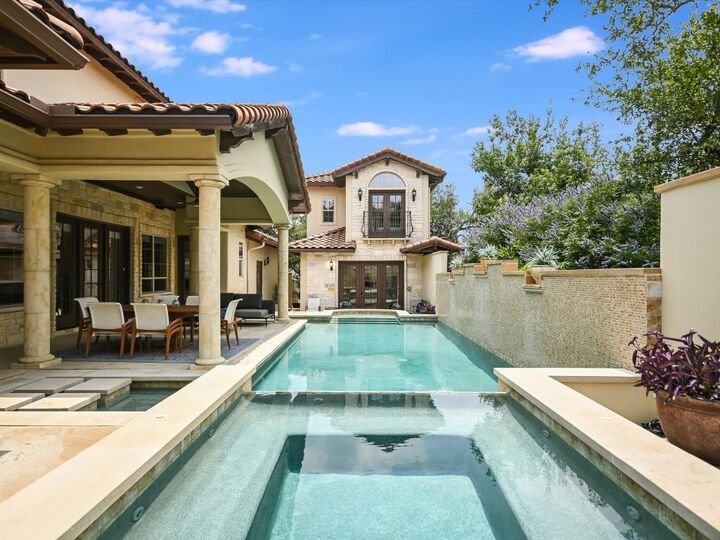 Property Photo:  3205 Hayden Bend  TX 78738 