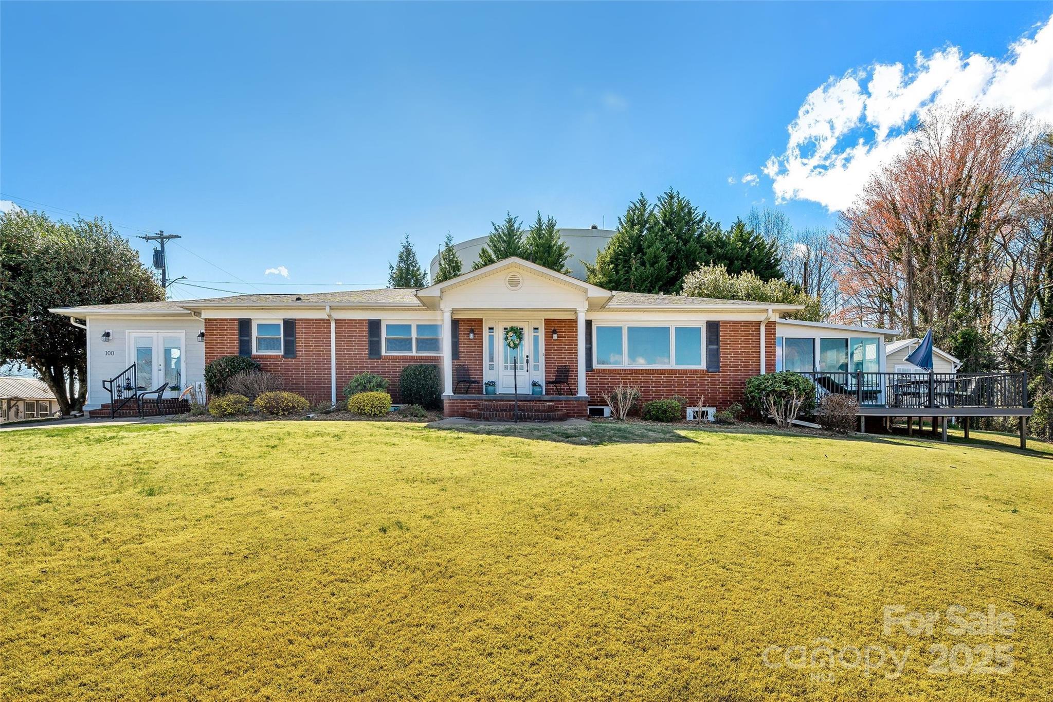 100 Summit Street  Marion NC 28752 photo