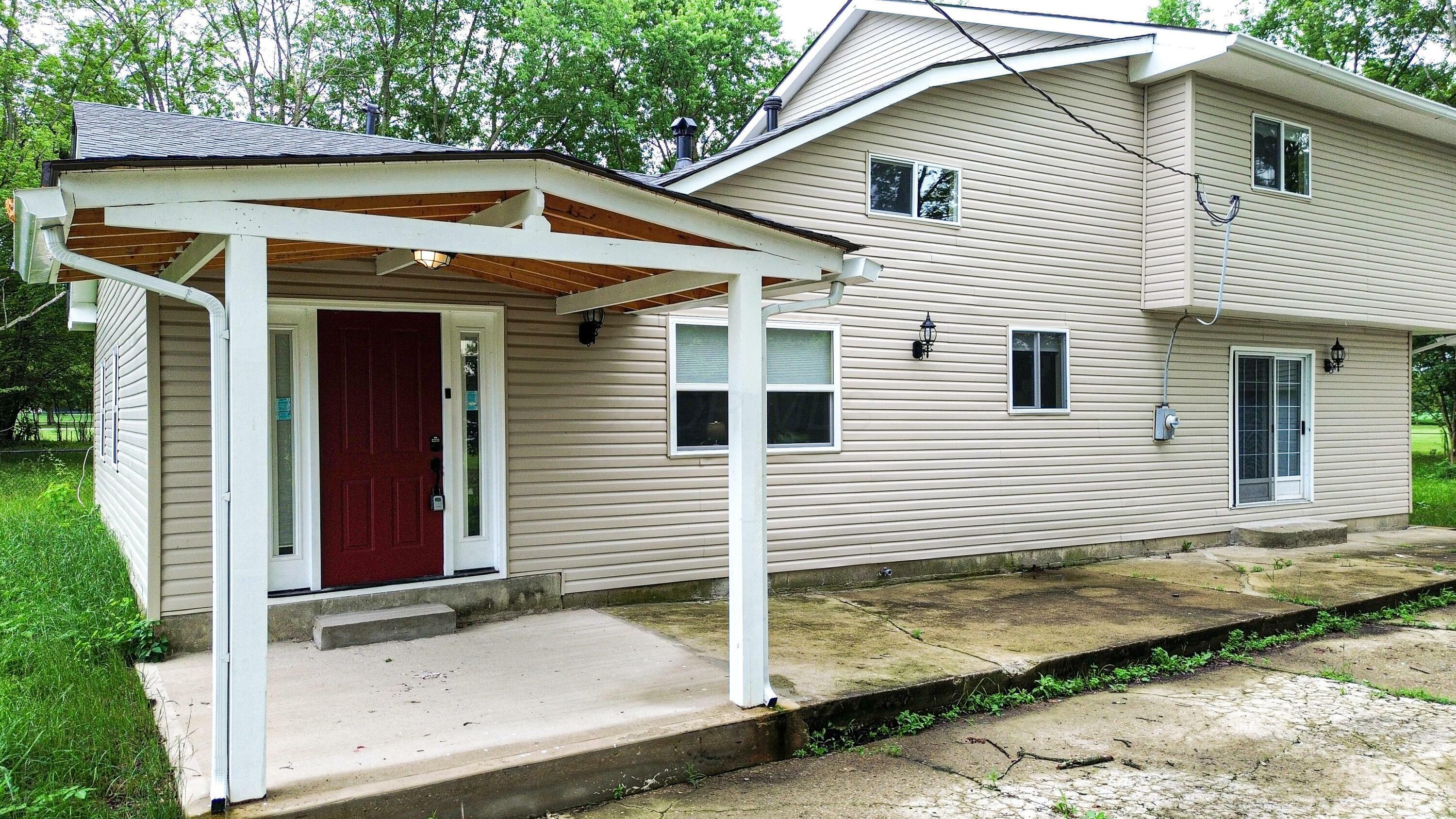 Property Photo:  58 Blueview SW Drive  OH 43068 