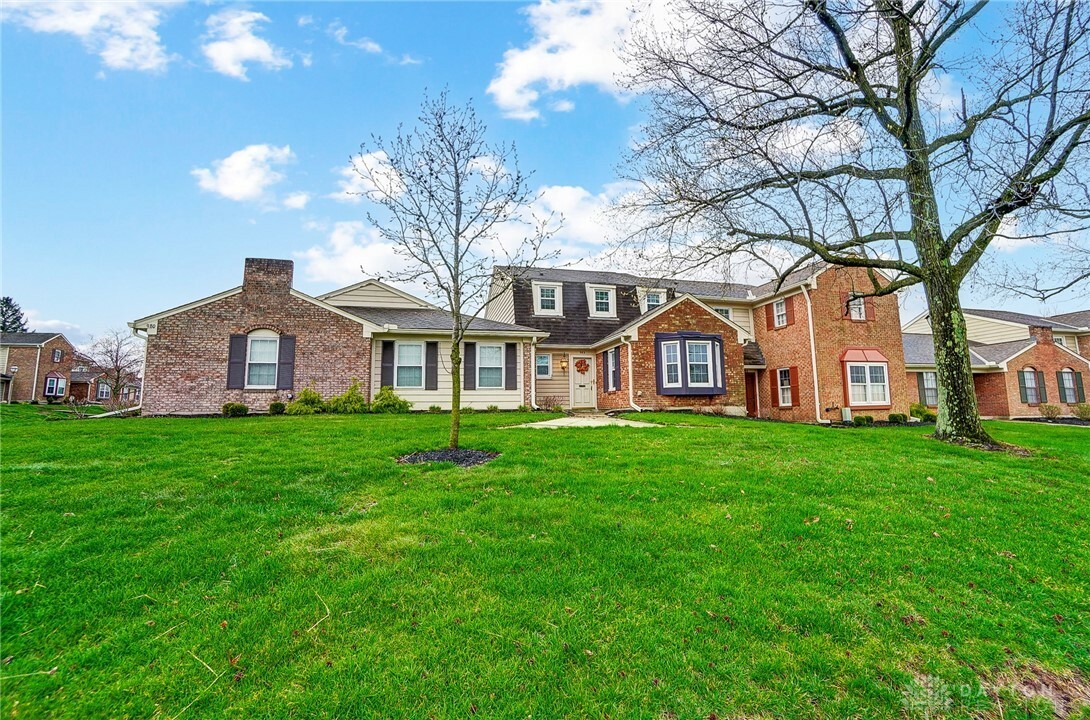 Property Photo: 982 Congress Park Drive 21 OH 45459