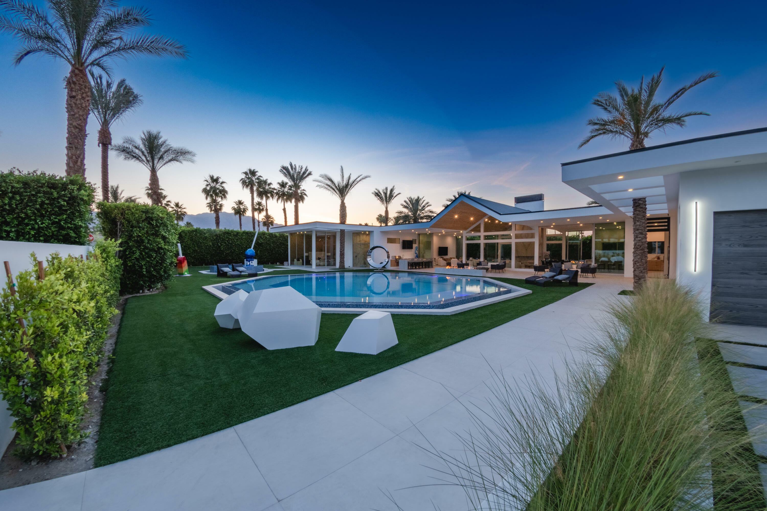 Property Photo: 1 Makena Lane CA 92270