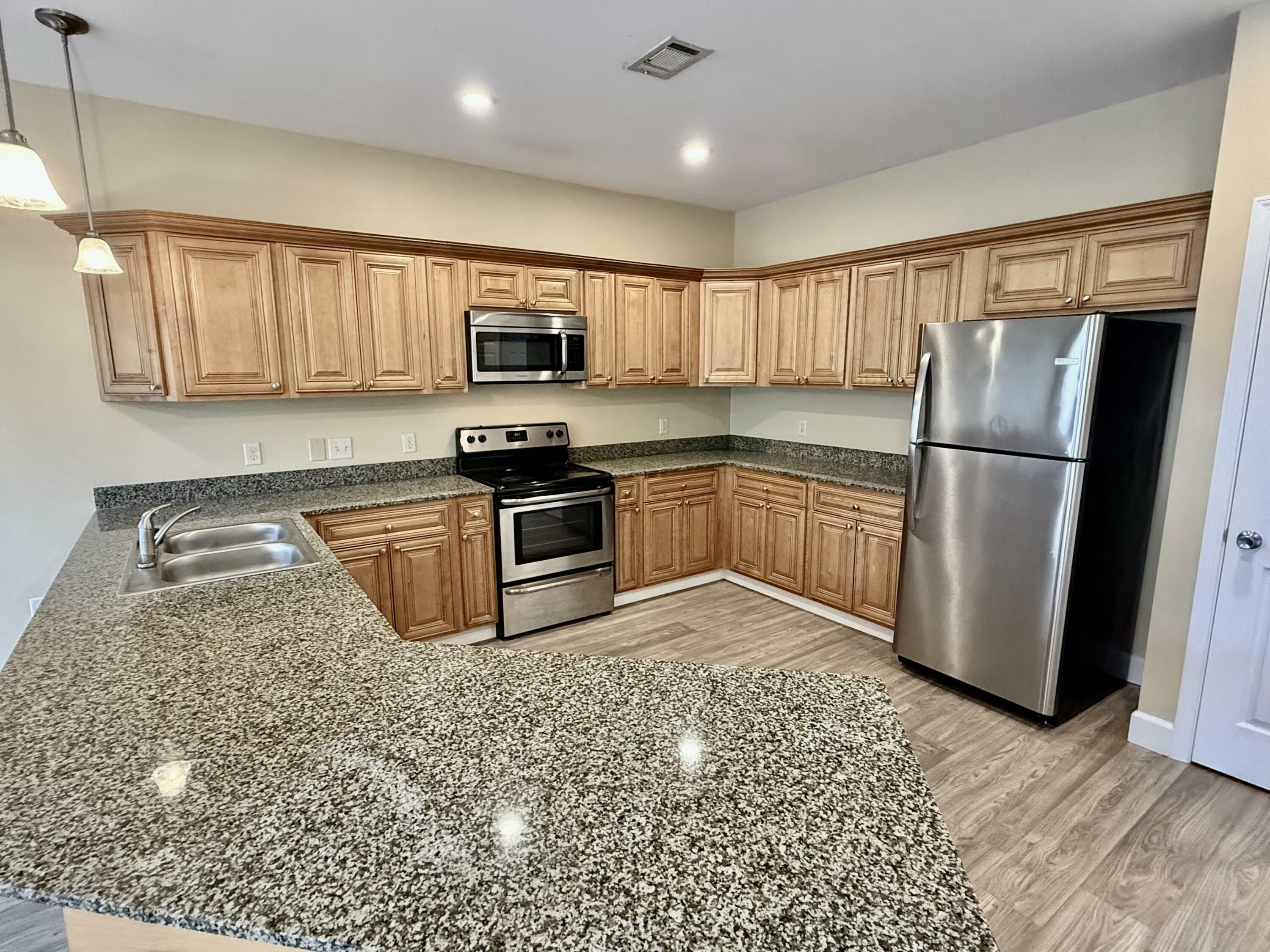 Property Photo: 513 Arbor Lake Drive FL 32536