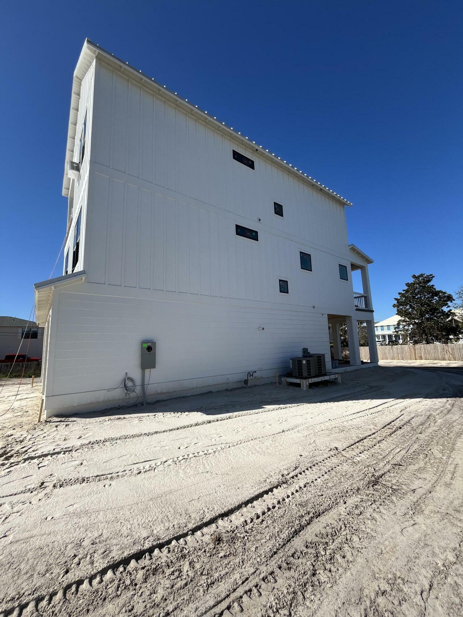 Property Photo: 162 Casting Lake Road FL 32550
