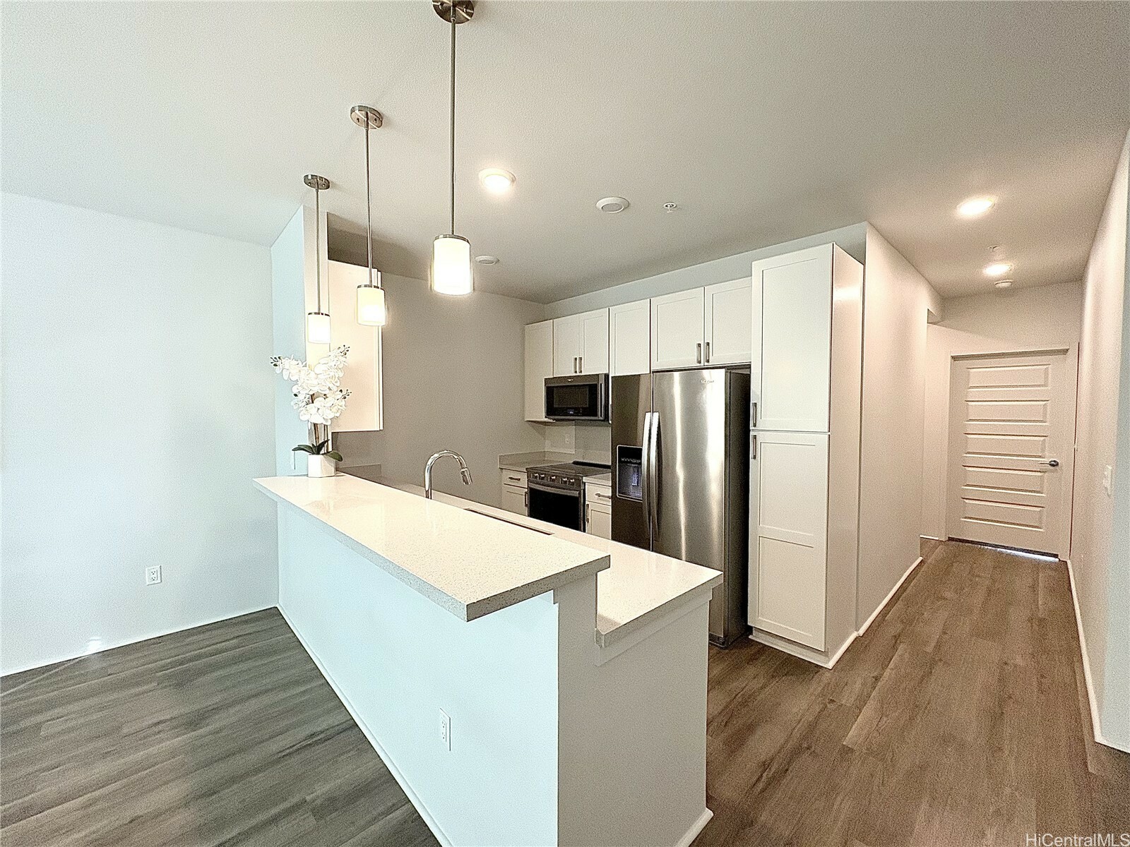 Property Photo: 91-3525 Kauluakoko Street 2213 HI 96706