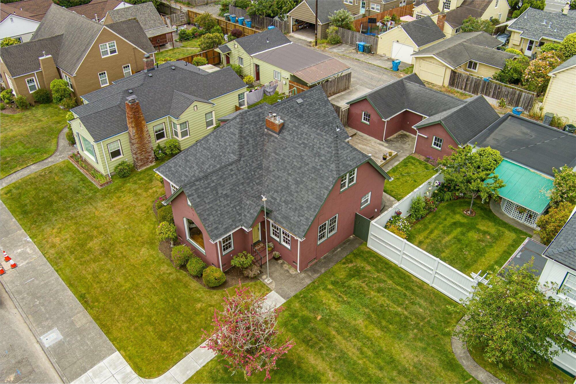 Property Photo: 2438 G Street CA 95501