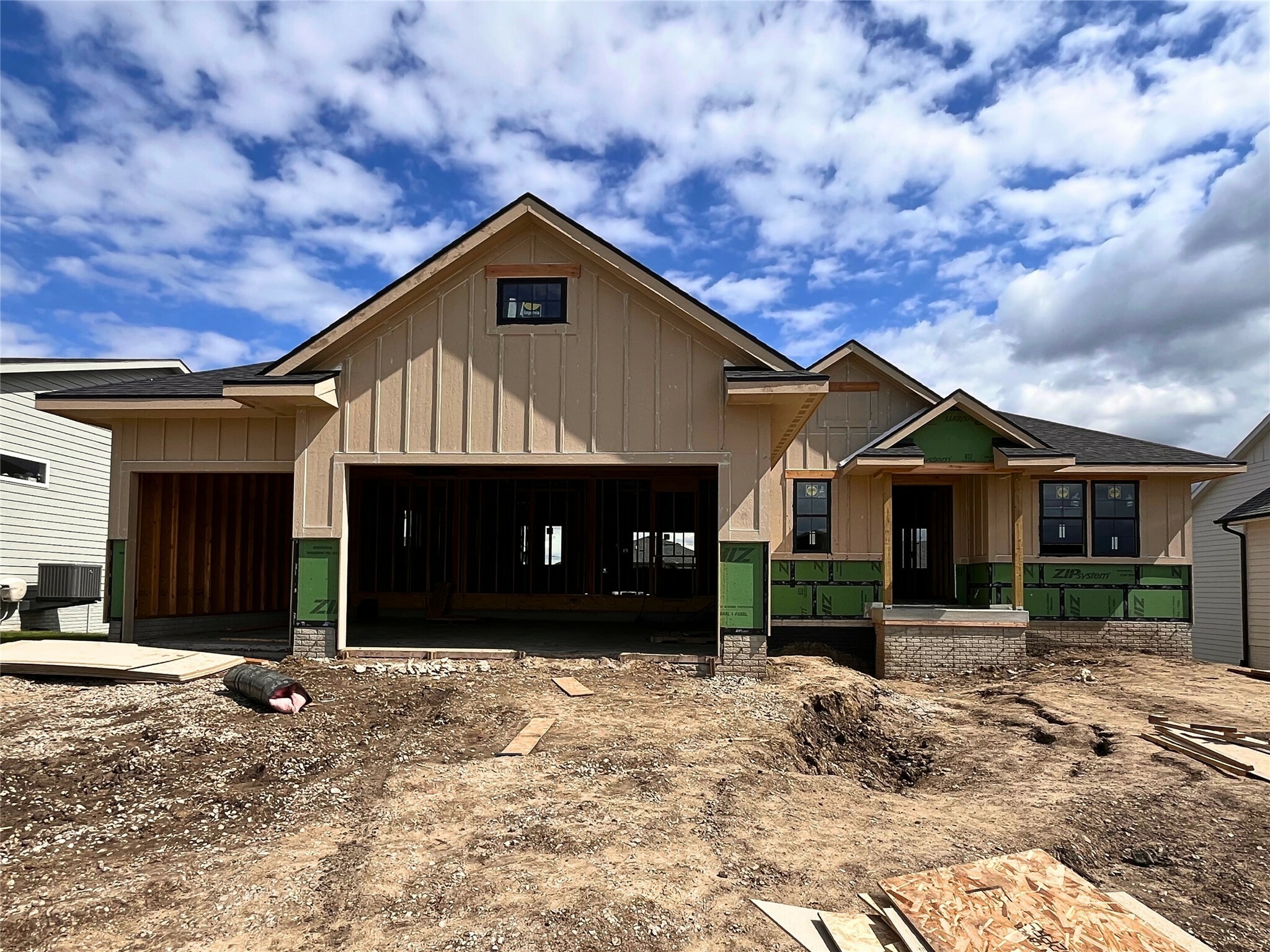 Property Photo: 18048 Tanglewood Drive IA 50325