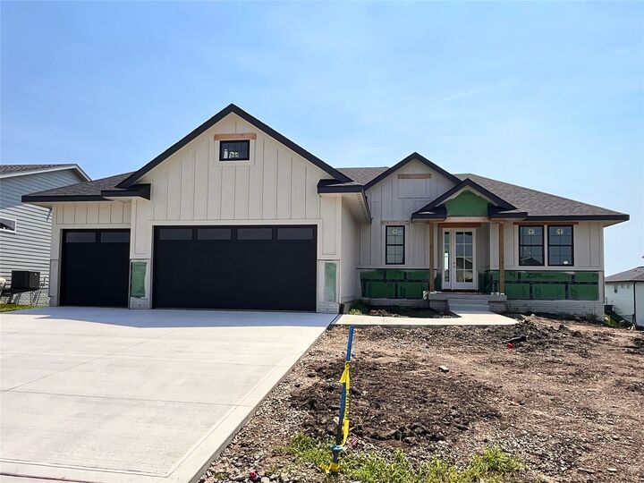 18048 Tanglewood Drive  Clive IA 50325 photo