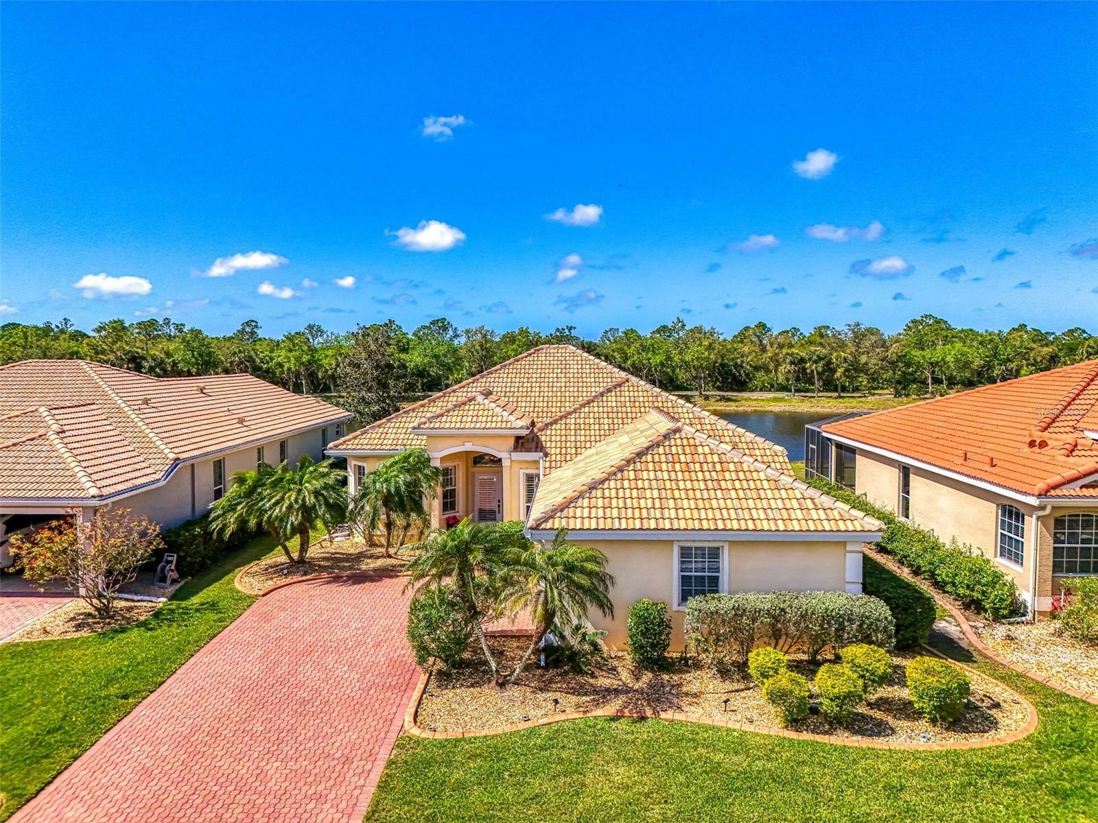 Property Photo: 11352 Dancing River Drive FL 34292