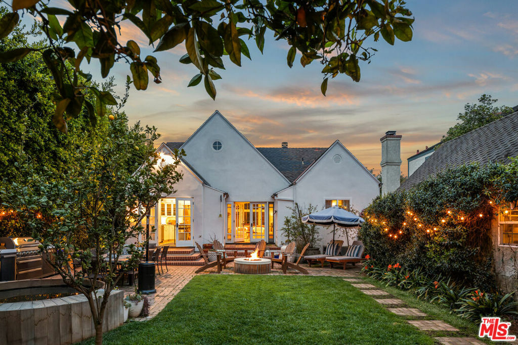 Property Photo: 524 Lincoln Boulevard CA 90402