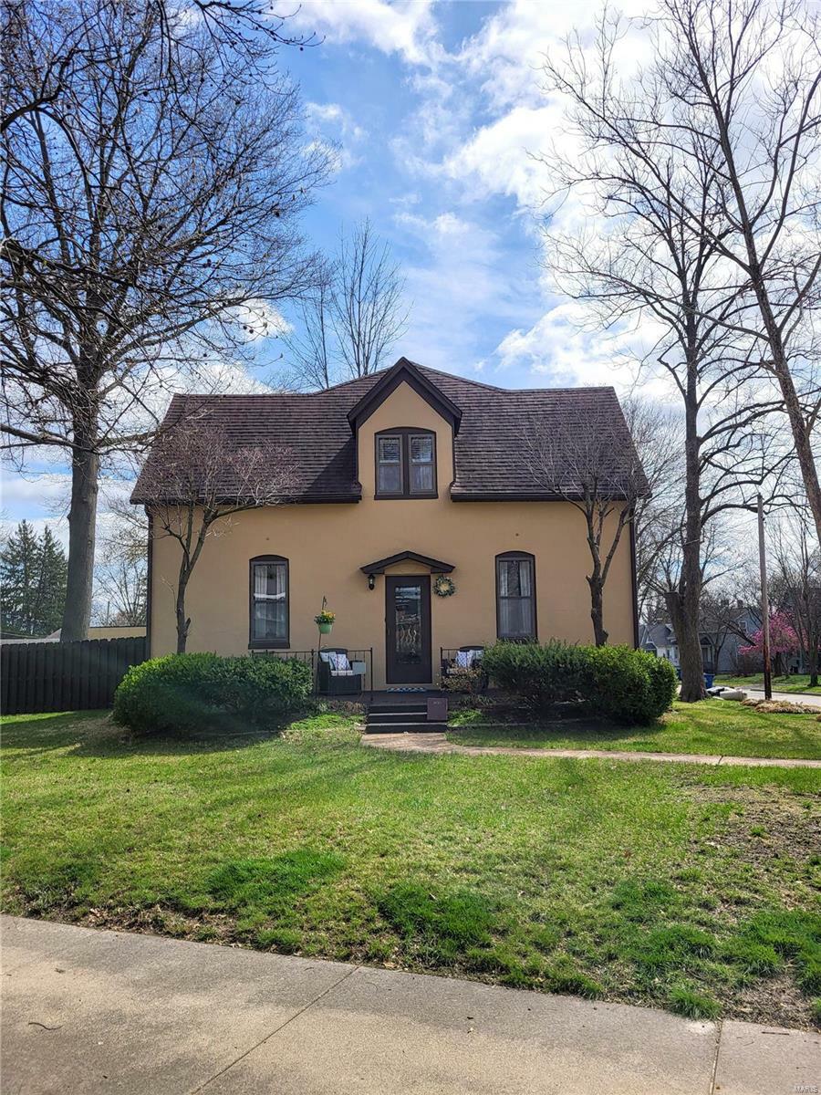 Property Photo: 1100 Lindenthal Avenue IL 62249