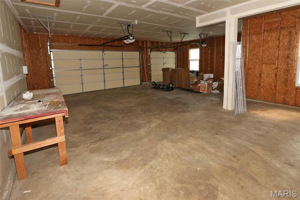 Property Photo: 221 Stoneledge Court MO 63357