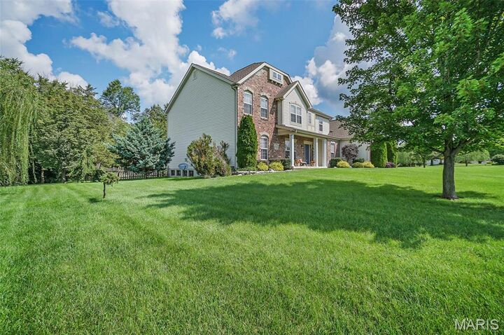 Property Photo:  221 Stoneledge Court  MO 63357 