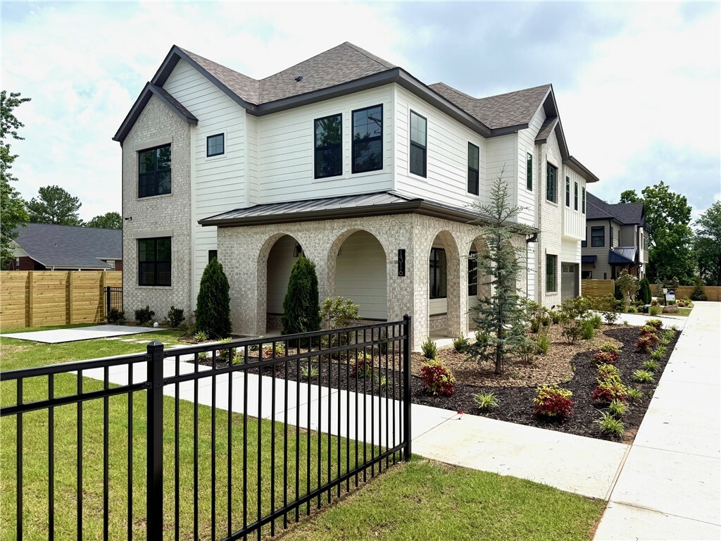 Property Photo: 1316 Bella Vista Road AR 72712