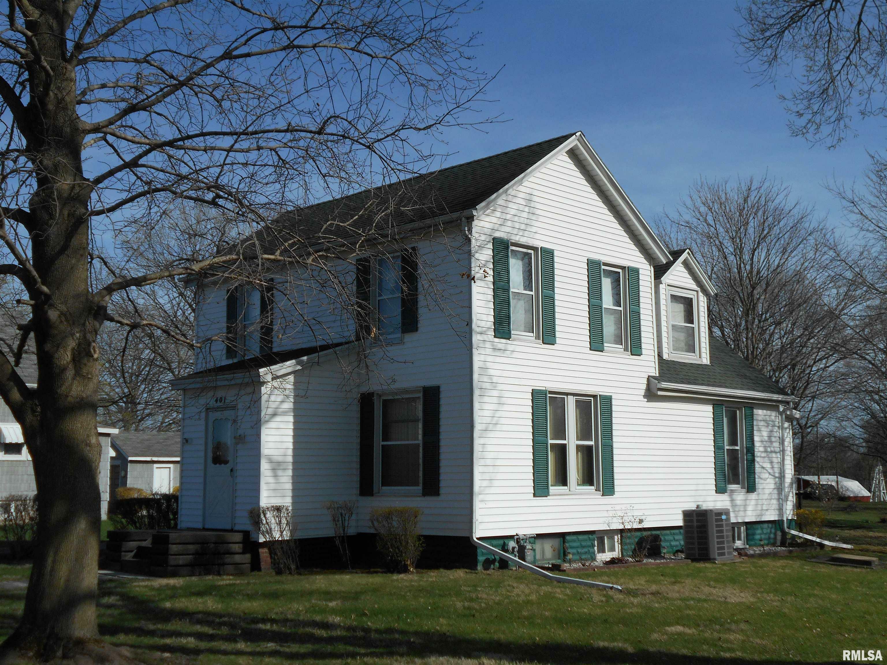 Property Photo: 401 E Wood Street IL 61415