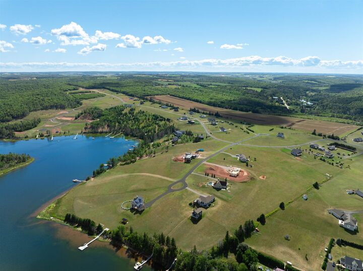 Photo de la propriété:  C-17 Riverbend Lane  PE C0A 1E0 