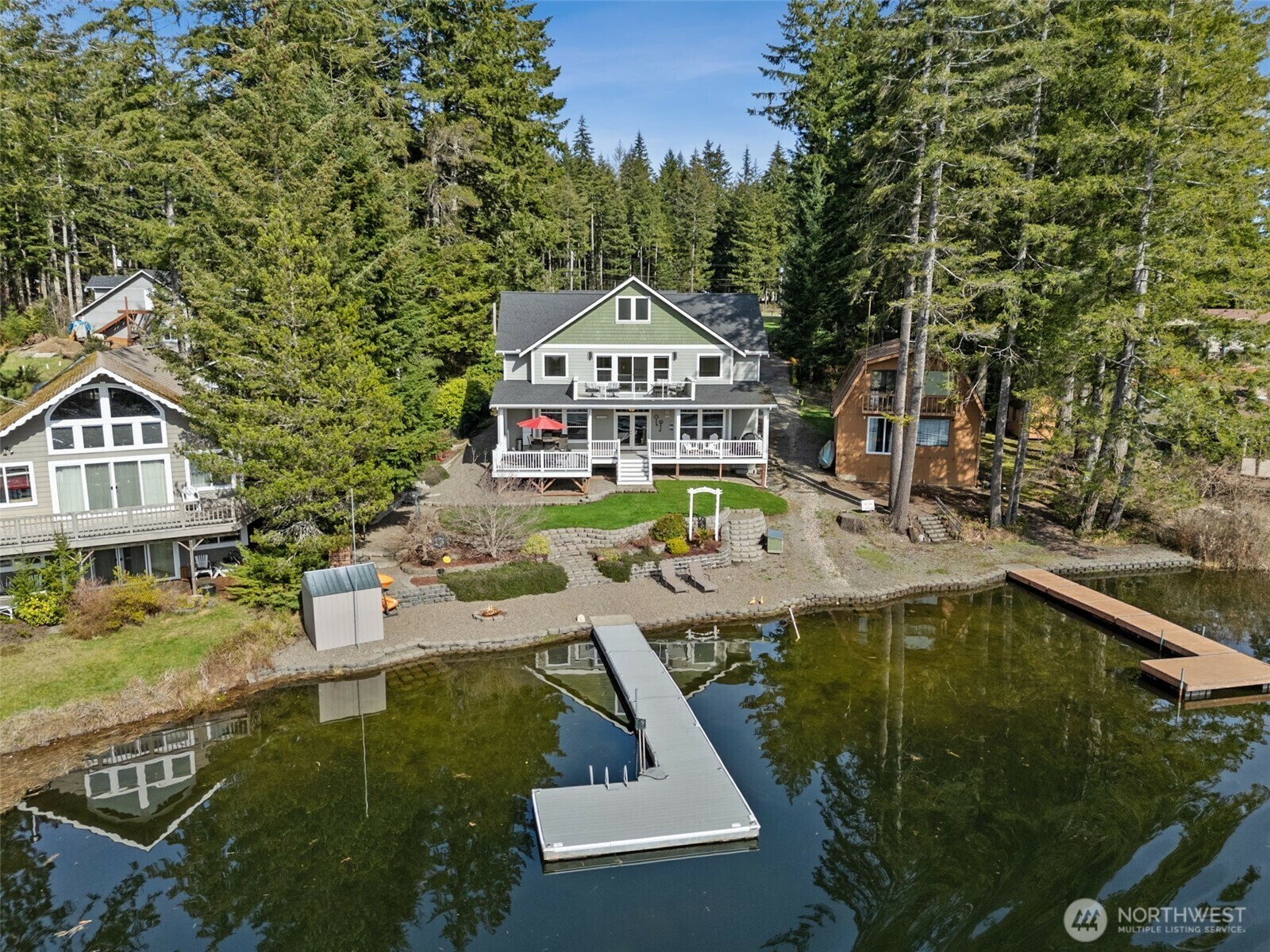 Property Photo: 20 E North Cove Road WA 98584