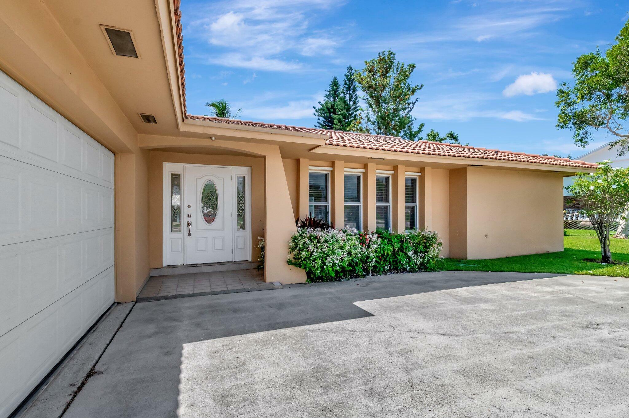 Property Photo: 1746 W Terrace Drive FL 33460