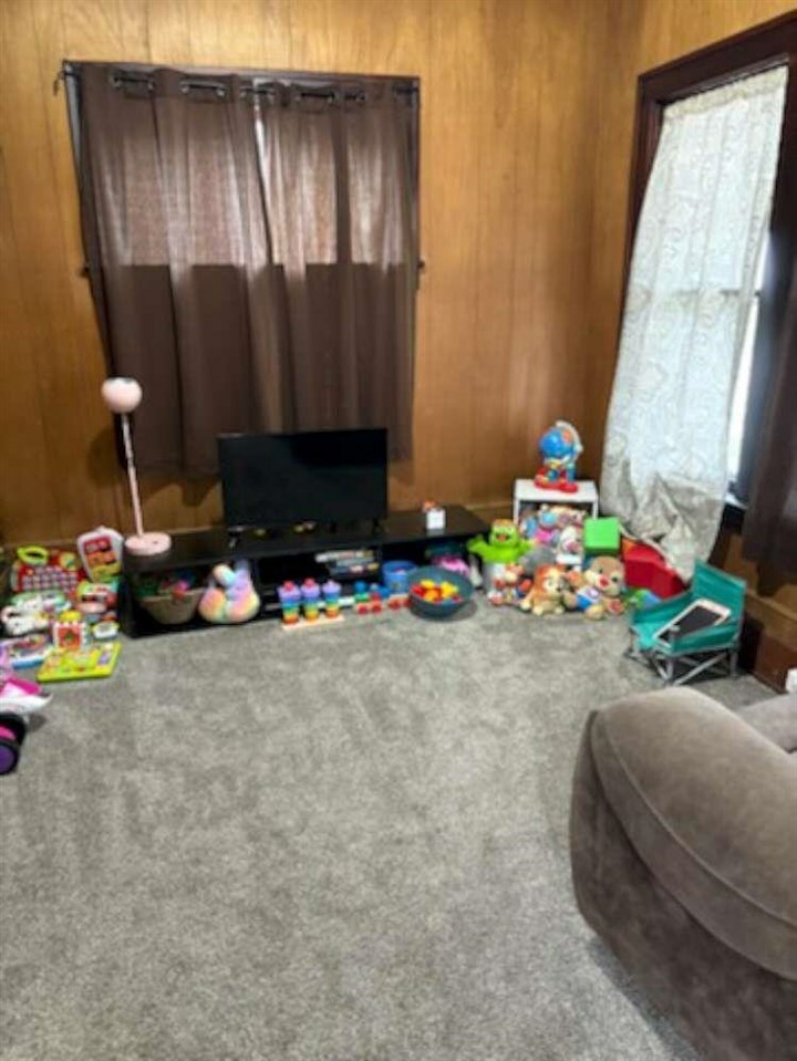 Property Photo: 938 Sheridan Street IN 47374