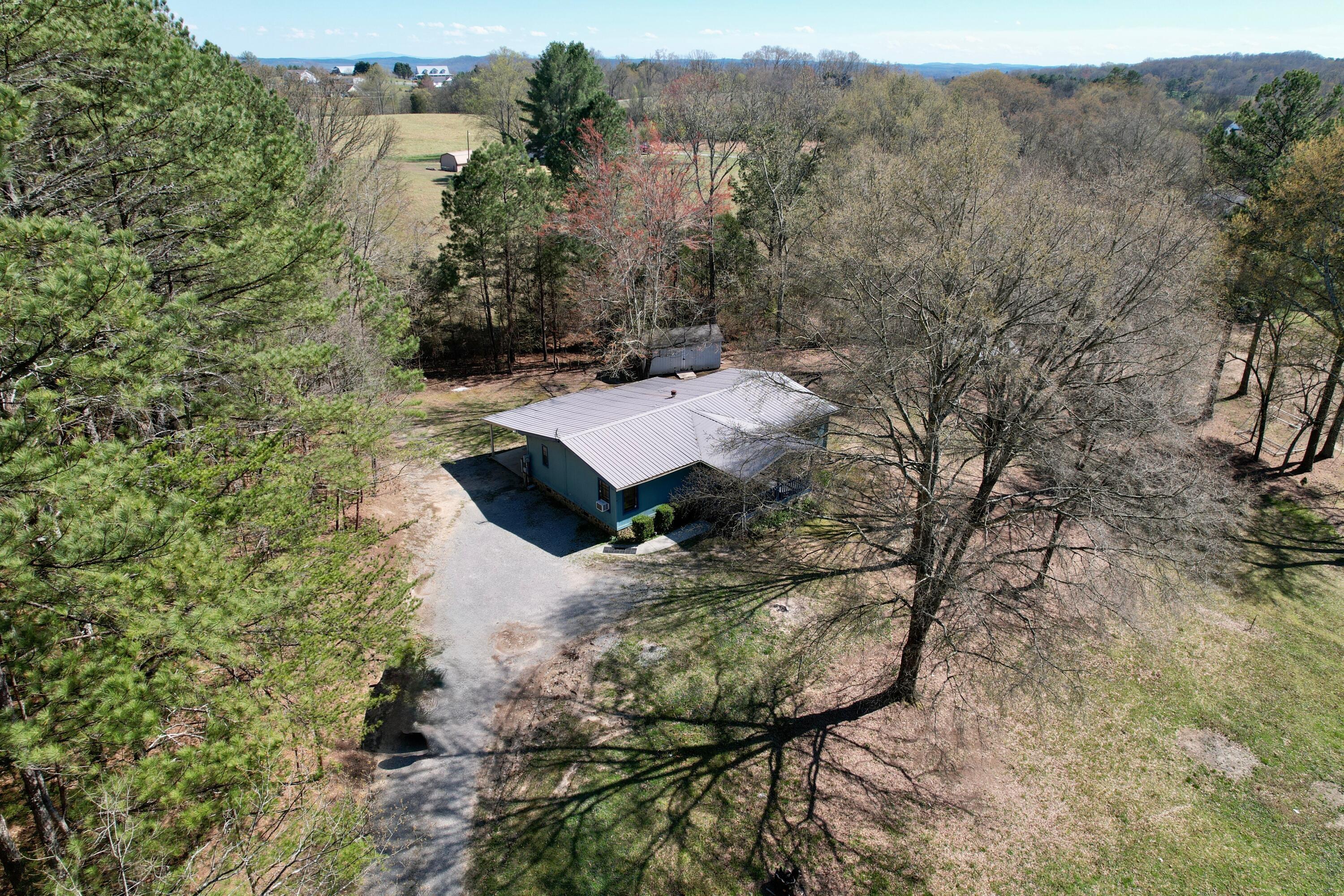 Property Photo: 320 Oak View Lane TN 37321