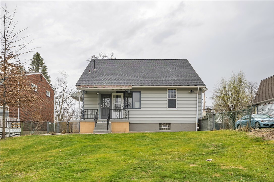 Property Photo: 115 Powell St PA 15112